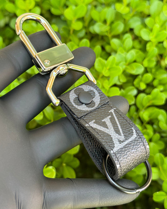 Swivel Keychain - Black Mini