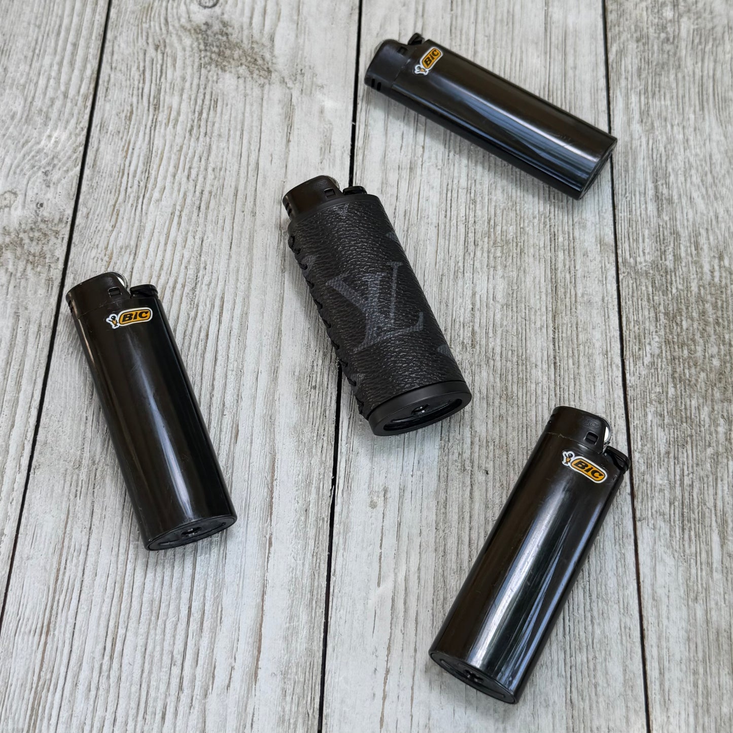 Black Lighter Case + FREE Lighter