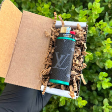 Load image into Gallery viewer, Black x Green Lighter Case
