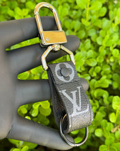 Load image into Gallery viewer, Black Mini Swivel Keychain
