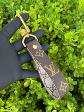 Load image into Gallery viewer, Double-sided Keychain BRASS
