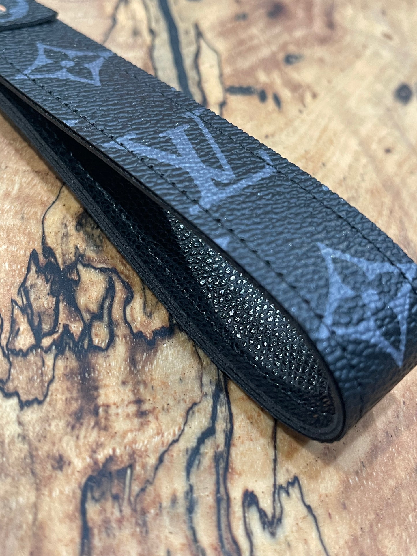Swivel Black x Black Full Strap Swivel Keychain